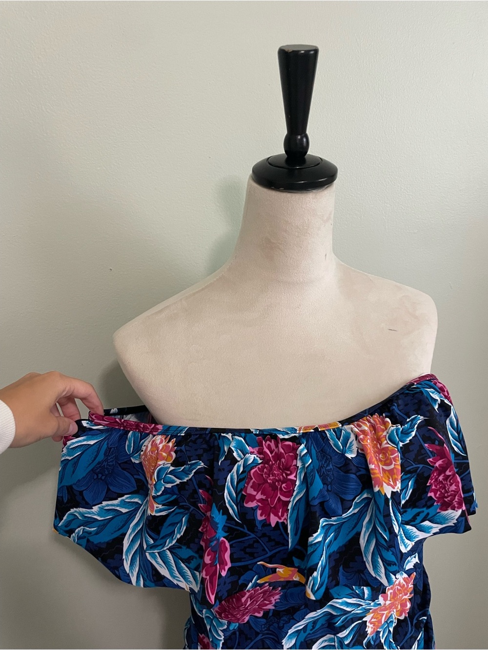 Floral Navy One-Piece Swim Suit with Off-Shoulder Detail - Picture 4 of 7